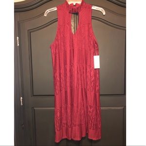 🌻 NWT V-neck sleeveless dress 🌻